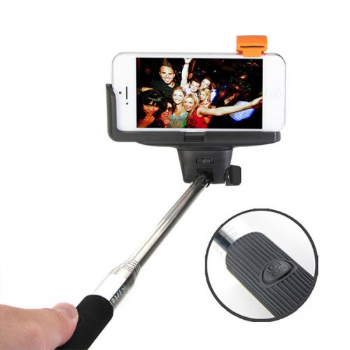 Domácnost a zábava - Teleskopická selfie tyč s vestavěným bluetooth ovládáním