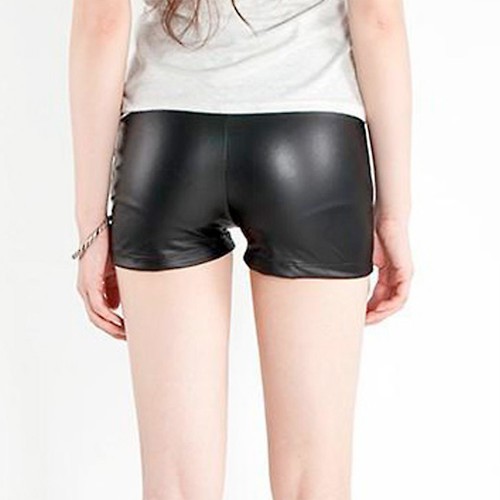 Dámská móda a doplňky - Dámské šortky - imitace lesklé, černé kůže