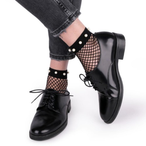 Dámská móda a doplňky - Síťované ponožky s perlami - černé