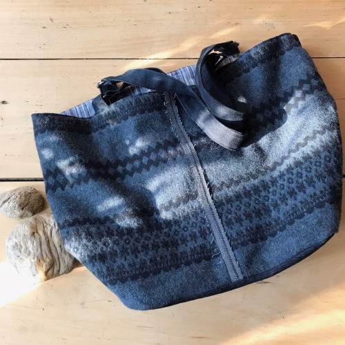 Dámská móda a doplňky - Verato Tmavě modrá taška