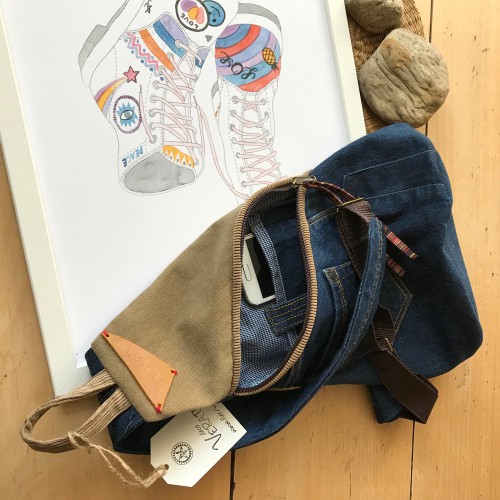 Dámská móda a doplňky - Verato Džínový crossbody batůžek s jedním popruhem
