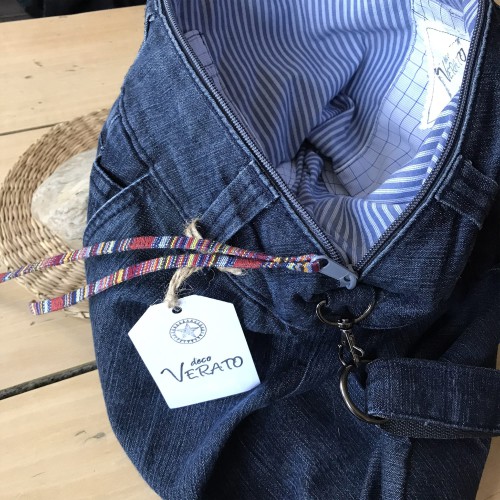 Dámská móda a doplňky - Verato Džínová kabelka s pruhovanými knoflíky