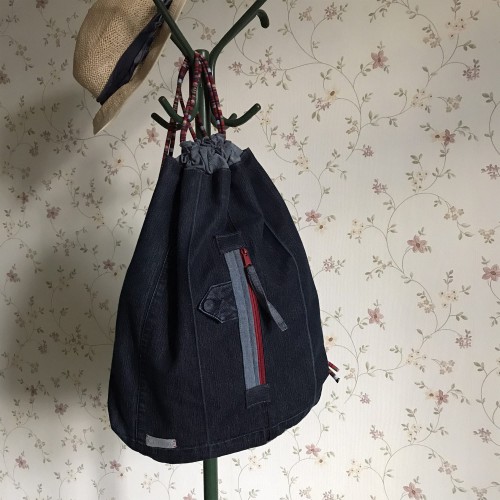 Dámská móda a doplňky - Verato Stahovací džínový batoh