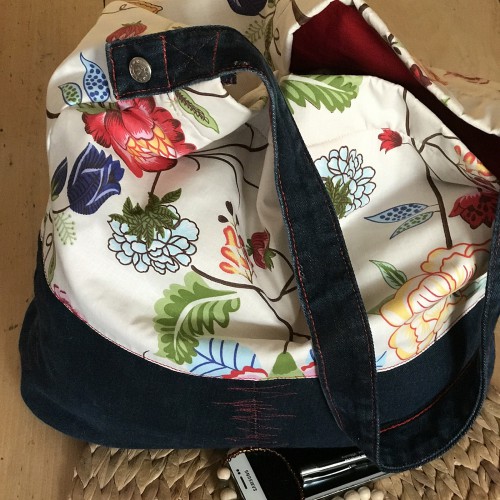 Dámská móda a doplňky - Verato Velká džínová kabelka s květy