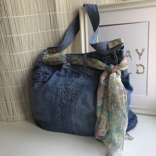 Dámská móda a doplňky - Verato Džínová kabelka s šátkem do zelena