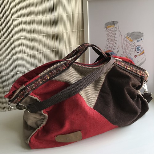 Dámská móda a doplňky - Verato Velká sešívaná taška