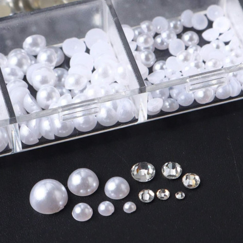 Krása - Zdobení na nehty, bílé -  perly, zirkony