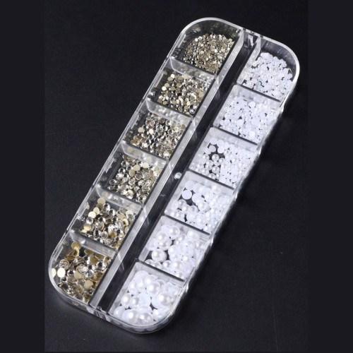 Krása - Zdobení na nehty, bílé -  perly, zirkony