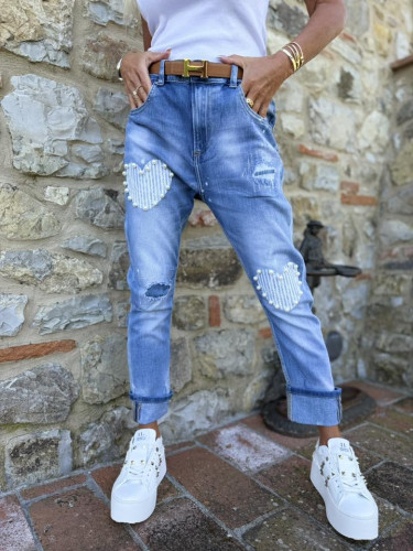 Dámská móda a doplňky - Tmavě modré jeans s perličkvou aplikací