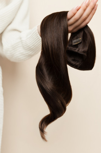 Prodlužování vlasů a účesy - Clip in 9- dílná sada  STŘEDNĚ HNĚDÁ 60 cm, 100 g