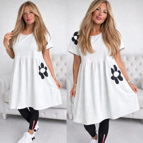 Dámská móda a doplňky - Dámské šaty s květy - bílá