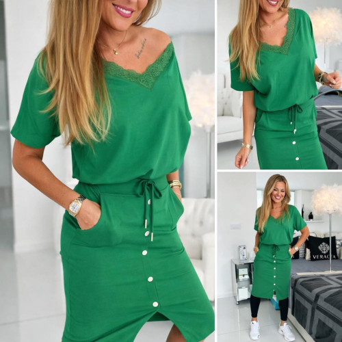 Dámská móda a doplňky - Sportovní šatovka s krajkou - zelená