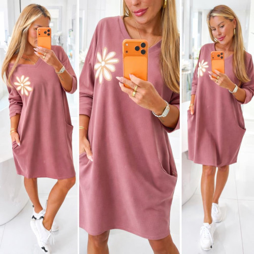 Dámská móda a doplňky - Dámská šatovka s květem a kapsami - starorůžová