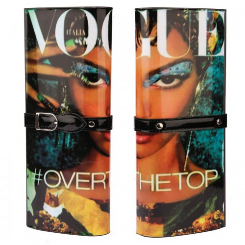 Dámská móda a doplňky - Kabelka - psaníčko - design módního časopisu - černá Vogue