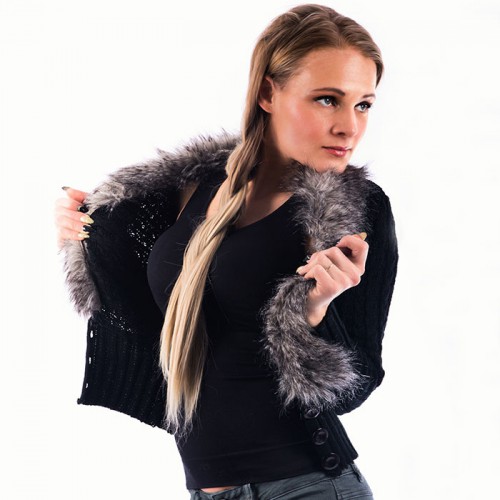 Dámská móda a doplňky - Dámský elegantní svetřík s kožešinovým límcem - černý