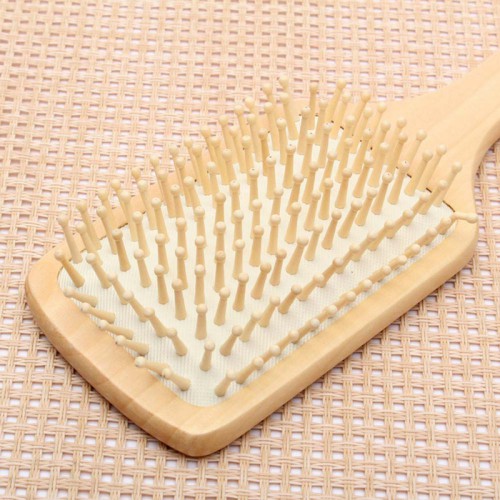 Prodlužování vlasů a účesy - Masážní kartáč na vlasy s bambusovými hroty