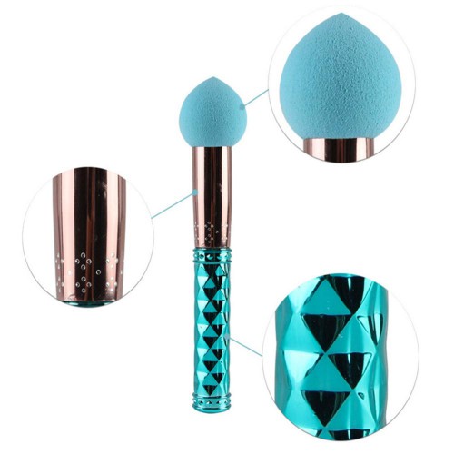 Krása - Houbička na makeup ve štětci - slza